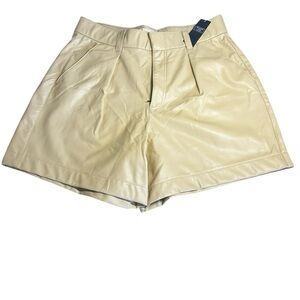 NWT Abercrombie & Fitch Vegan Leather Pleated Shorts - Cream (Large)